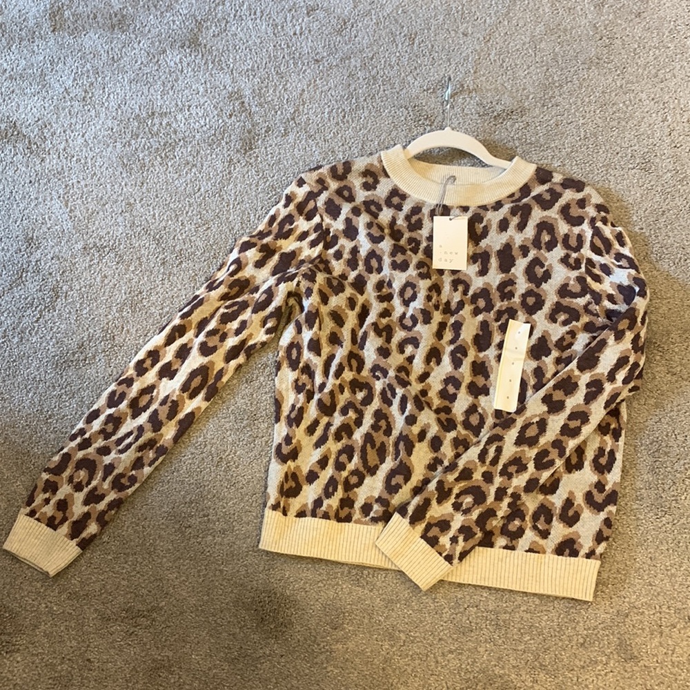 A new day cheetah print long sleeve sweater!!